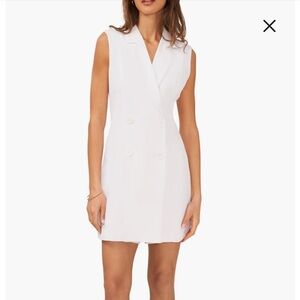 halogen brand white sleeveless blazer romper size medium never been worn